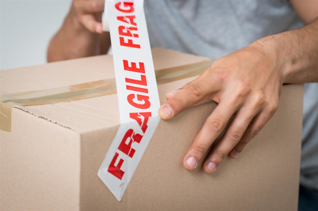 packing storing fragile items